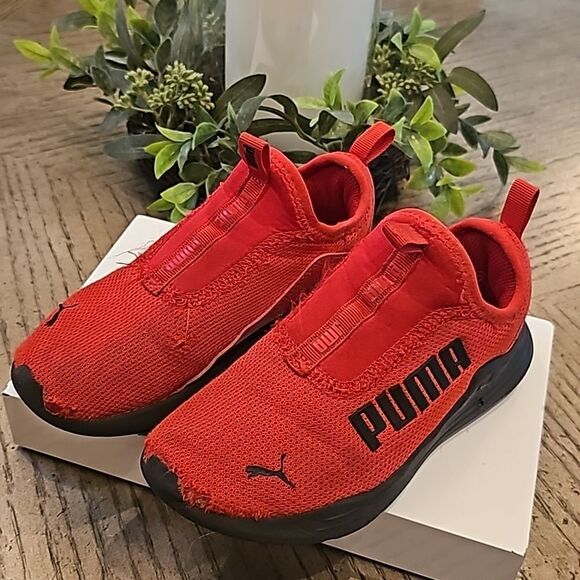 Red Puma slip on sneakers size 12 - Picture 10 of 10